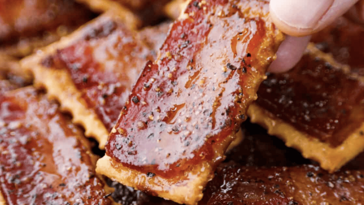 Bacon Crackers | The Recipe Critic