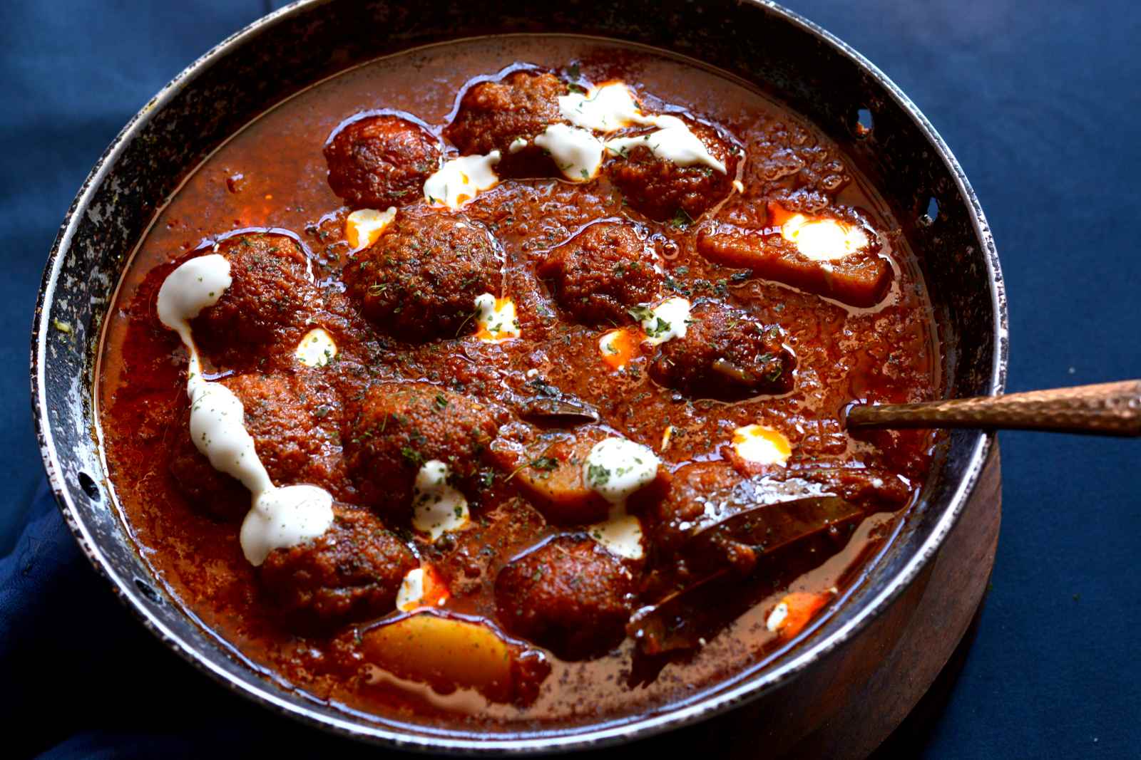 Kashmiri Style Shab Deg Recipe-Mutton Kofta and Turnip Curry