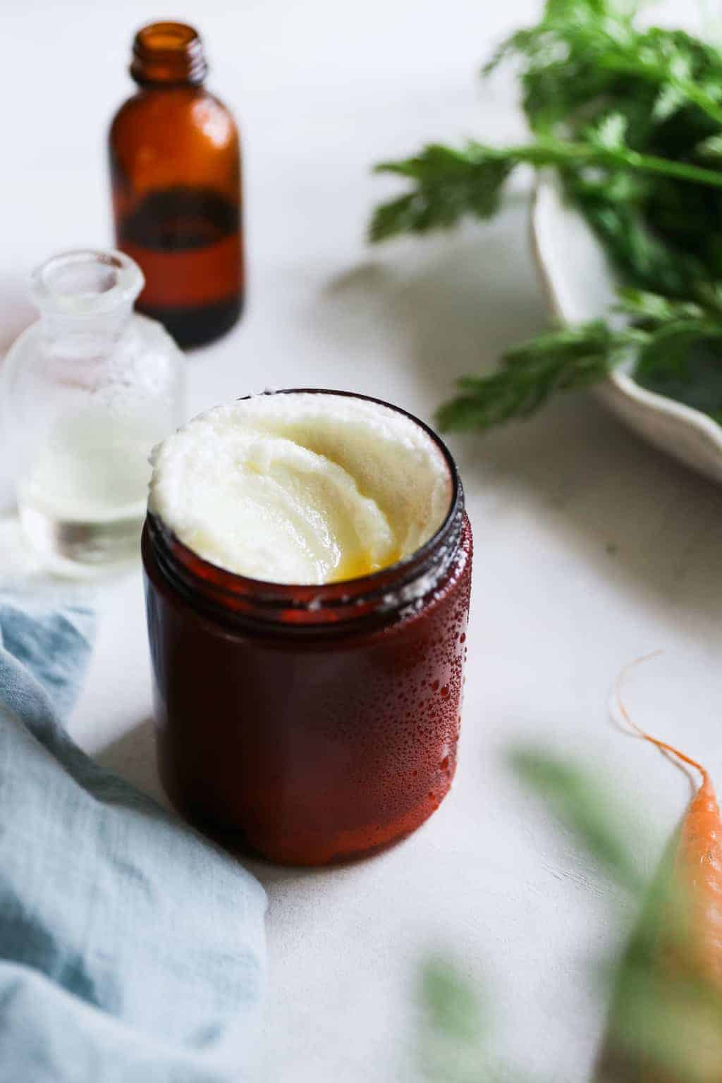 BLOCK: Make a Shea Butter Face Cream with Essential Oils for Aging Skin