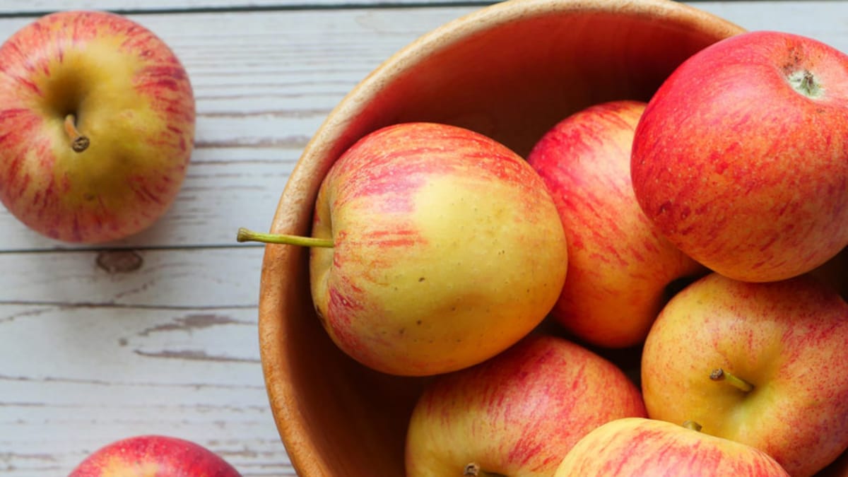 Apple For Digestion: Nutritionist Shares 3 Ways to Eat Apples For Gut Health