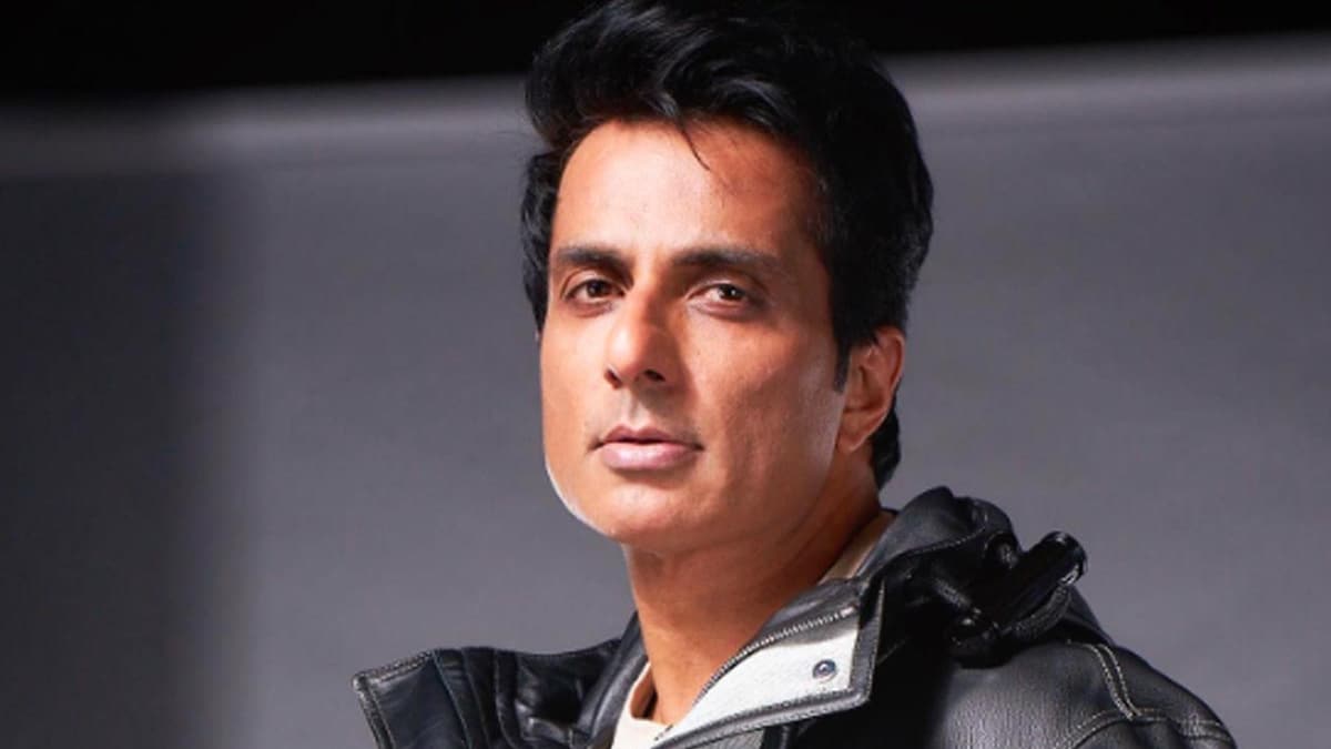 "Be Kind": Sonu Sood Supports Swiggy Agent Who Stole Shoes, Draws Criticism