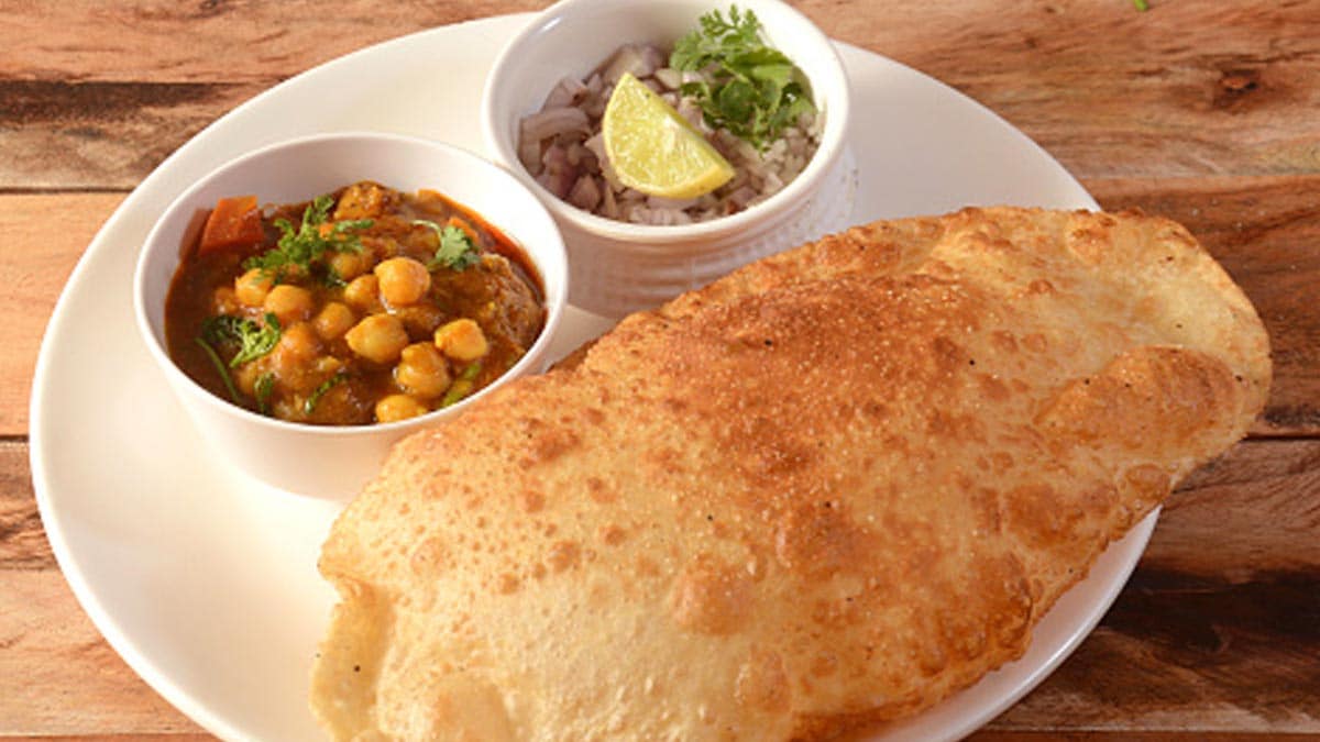 5 Signs You Love Chhole Bhature More Than Anything In This World