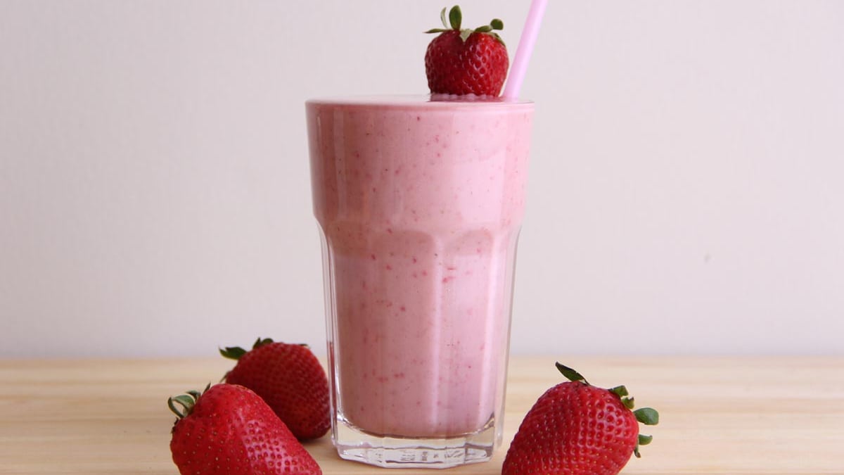 Should You Avoid Consuming Strawberry Milkshake? Nutritionist Weighs In