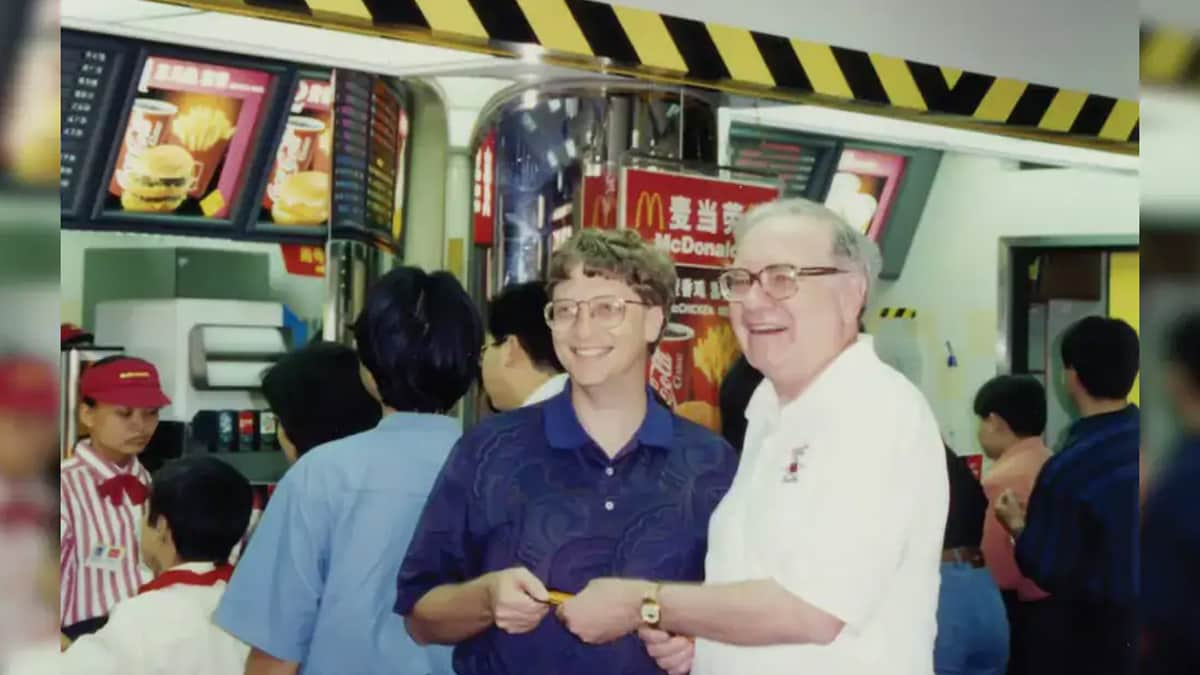 Bill Gates And Warren Buffett's Have McDonald's Gold Card That Provides Free Meals