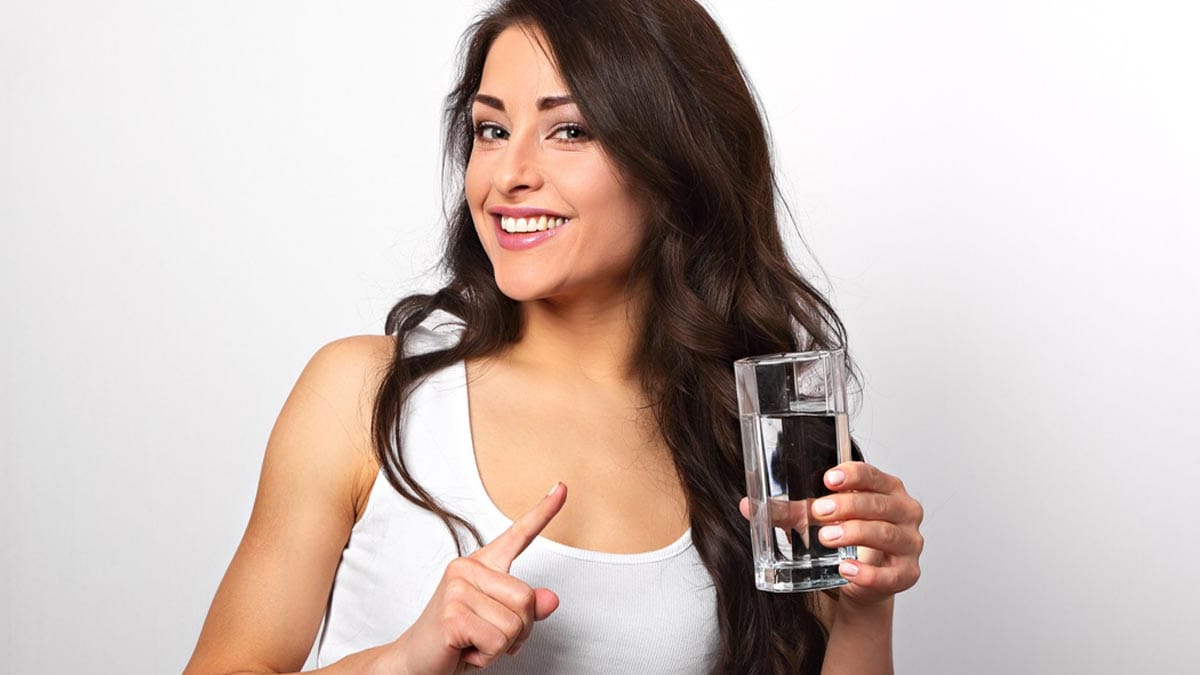 Can Drinking Water Before Meals Help In Weight Loss? Here's What  Experts Say