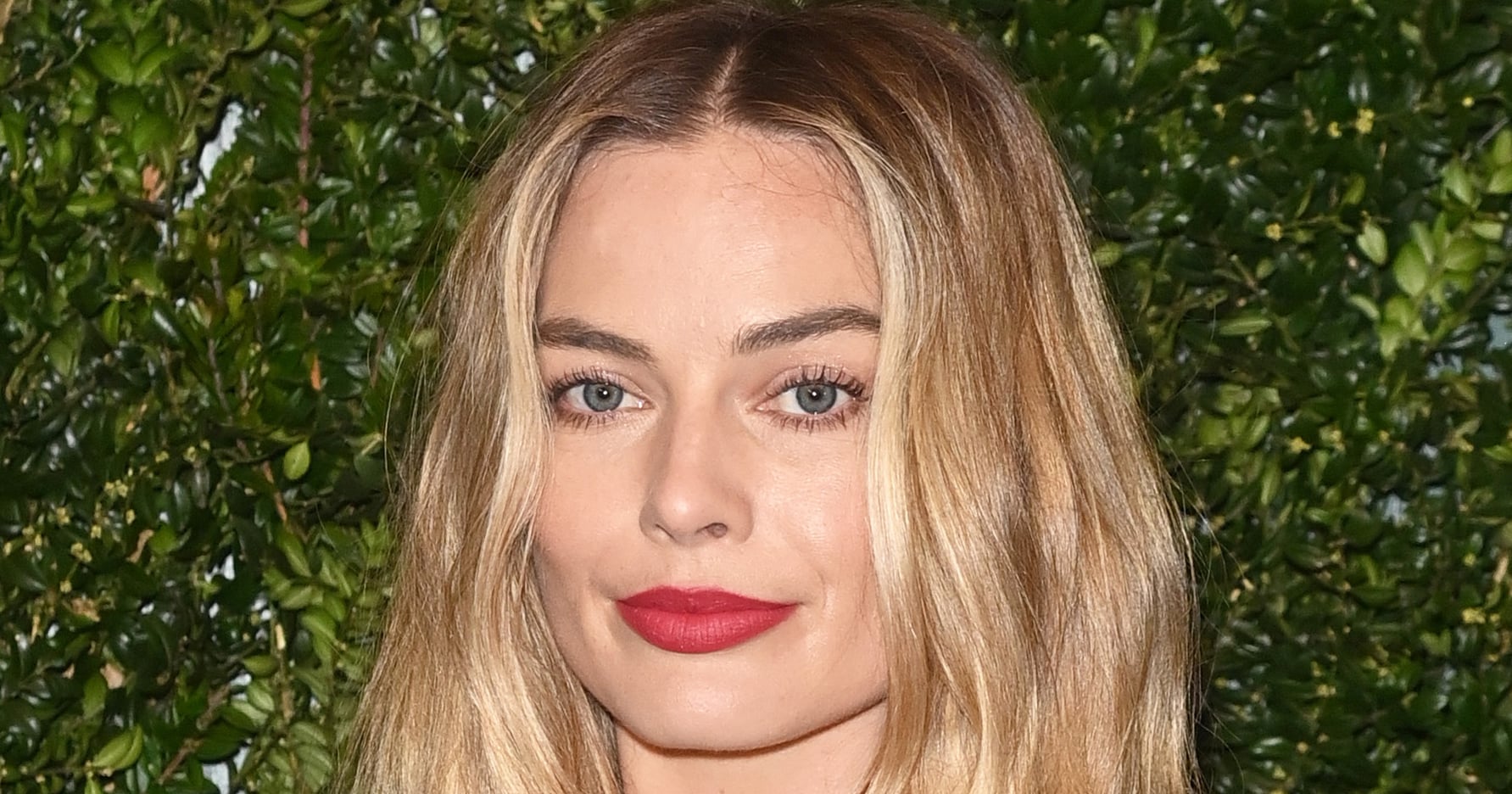 Margot Robbie's SAG Awards Nails Give a Subtle Nod to "Barbie"