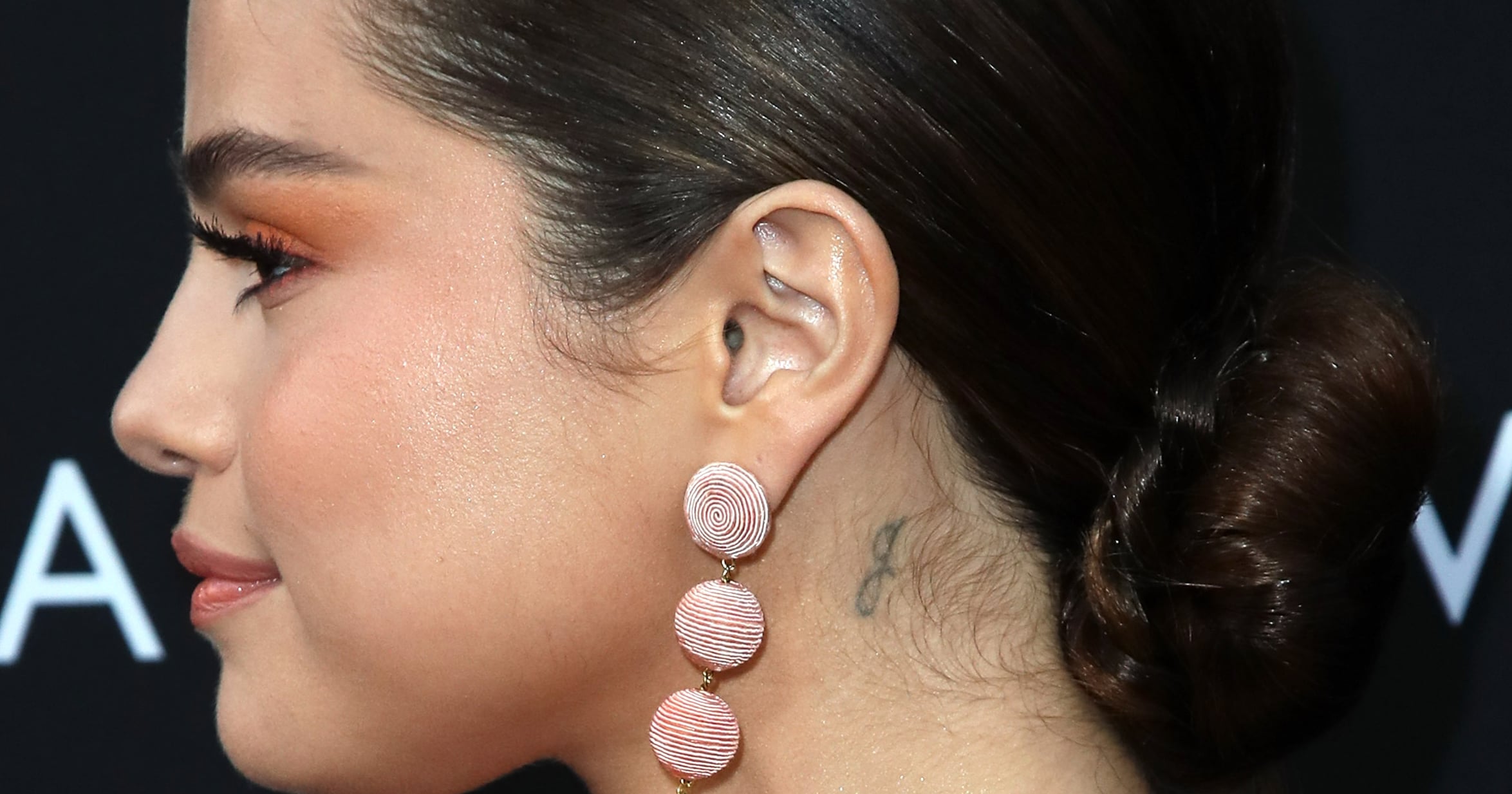 18 Delicate Ear Tattoos That Are Better Than Jewelry