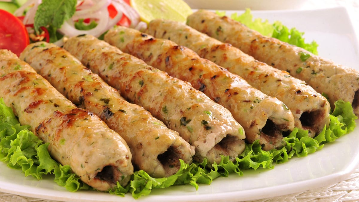 5 Tips To Make Healthy Chicken Seekh Kebabs At Home