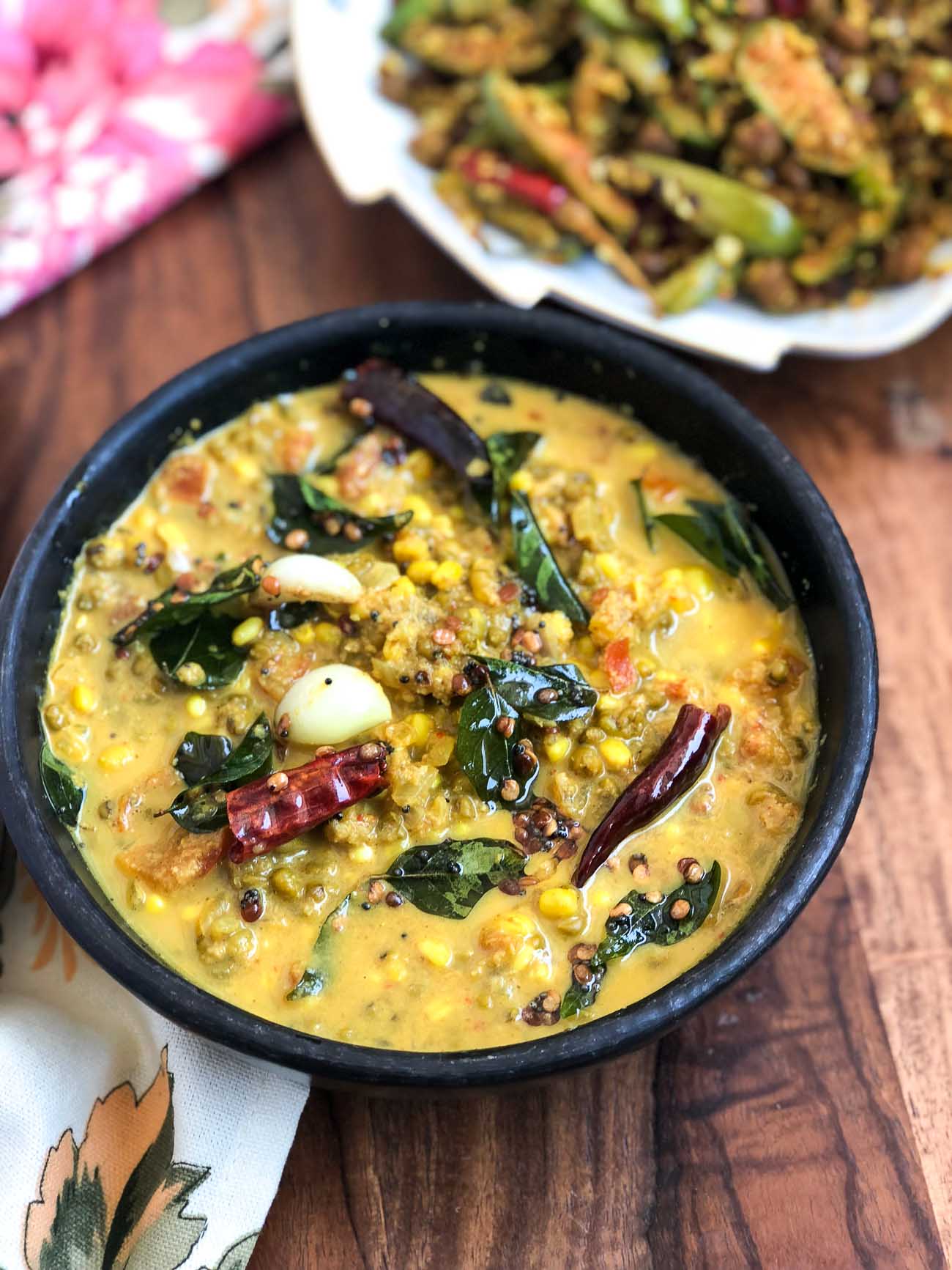 Mangalorean Padengi Gassi Recipe - Green Moong Dal Curry