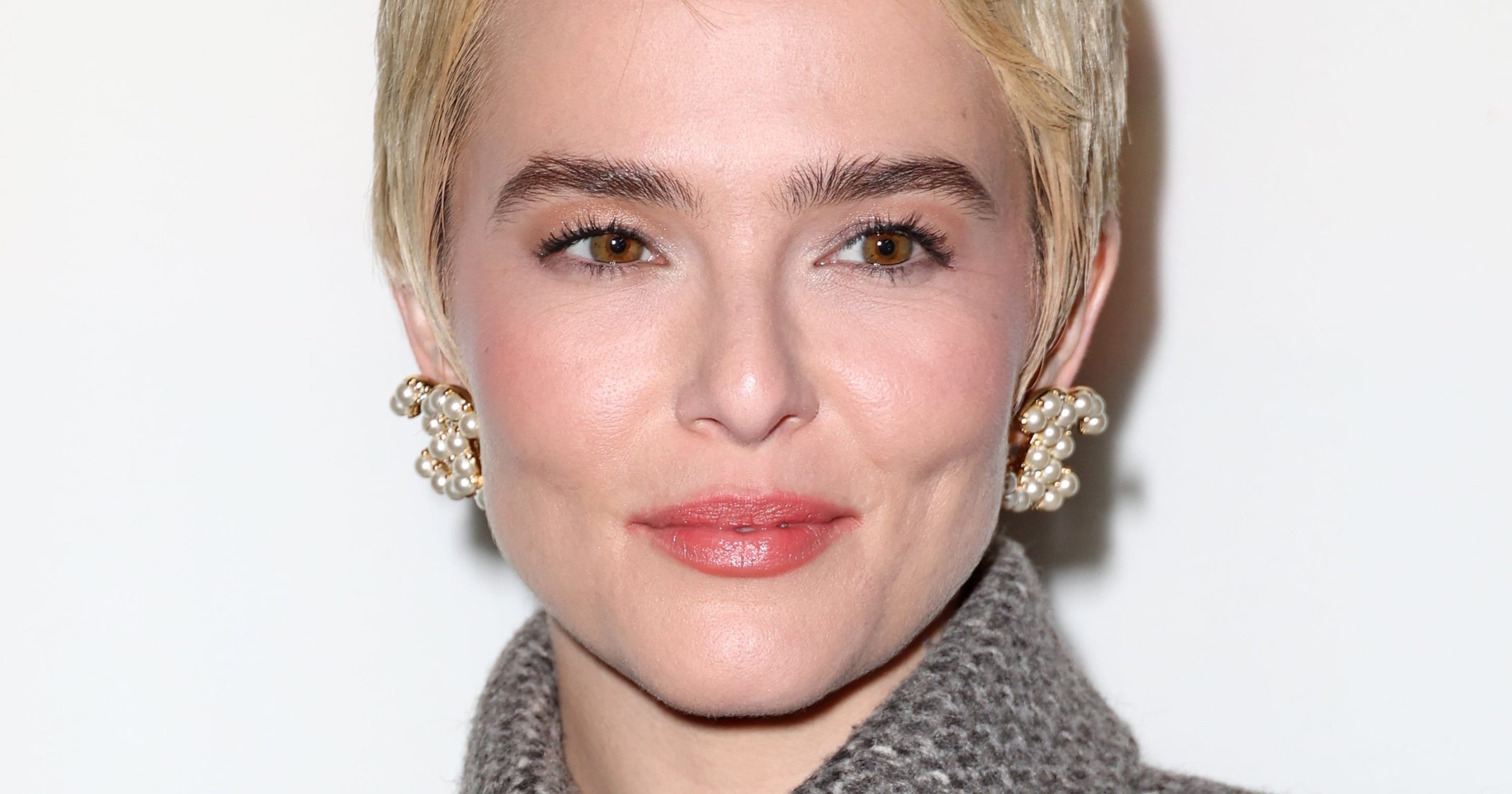 Taylor Hill, Zoey Deutch, and More Stars Rocking the Pixie Haircut