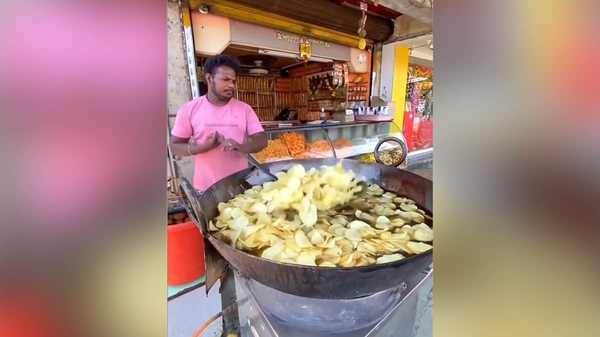 This Viral Video Of Street-Style Potato Chips Being Made Has Impressed The Internet