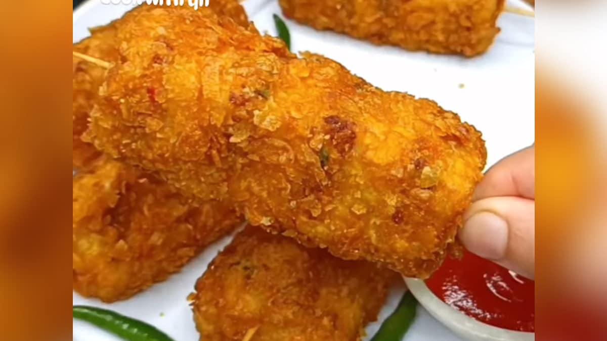 Want To Try A Unique Snack During Ramadan 2024? Here's A Fried Chicken Snack Made With Bread!