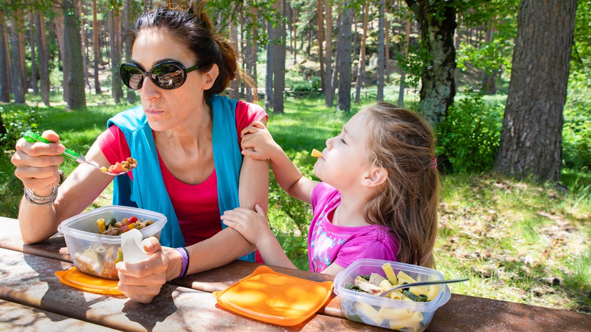 5 Essential Rules For Safe Outdoor Dining This Summer