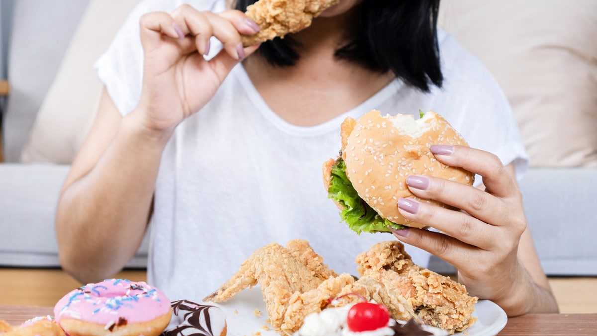 What Is Binge Eating Disorder? 6 Ways People With Eating Order Can Manage Weight