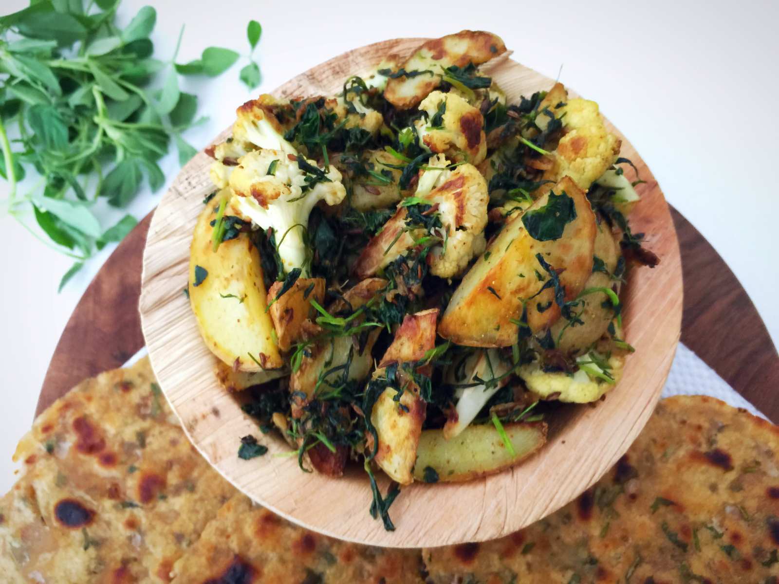 Authentic Sindhi Style Aloo Gobi Methi Tuk Recipe: Flavorful Blend of Potatoes, Cauliflower, and Fenugreek Leaves