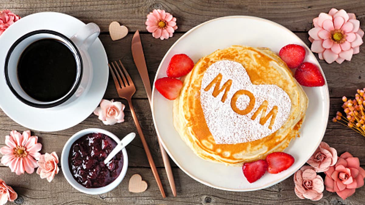 Best Way To Start Mother's Day 2024: Surprise Your Mom With These Yummy Breakfast Spreads