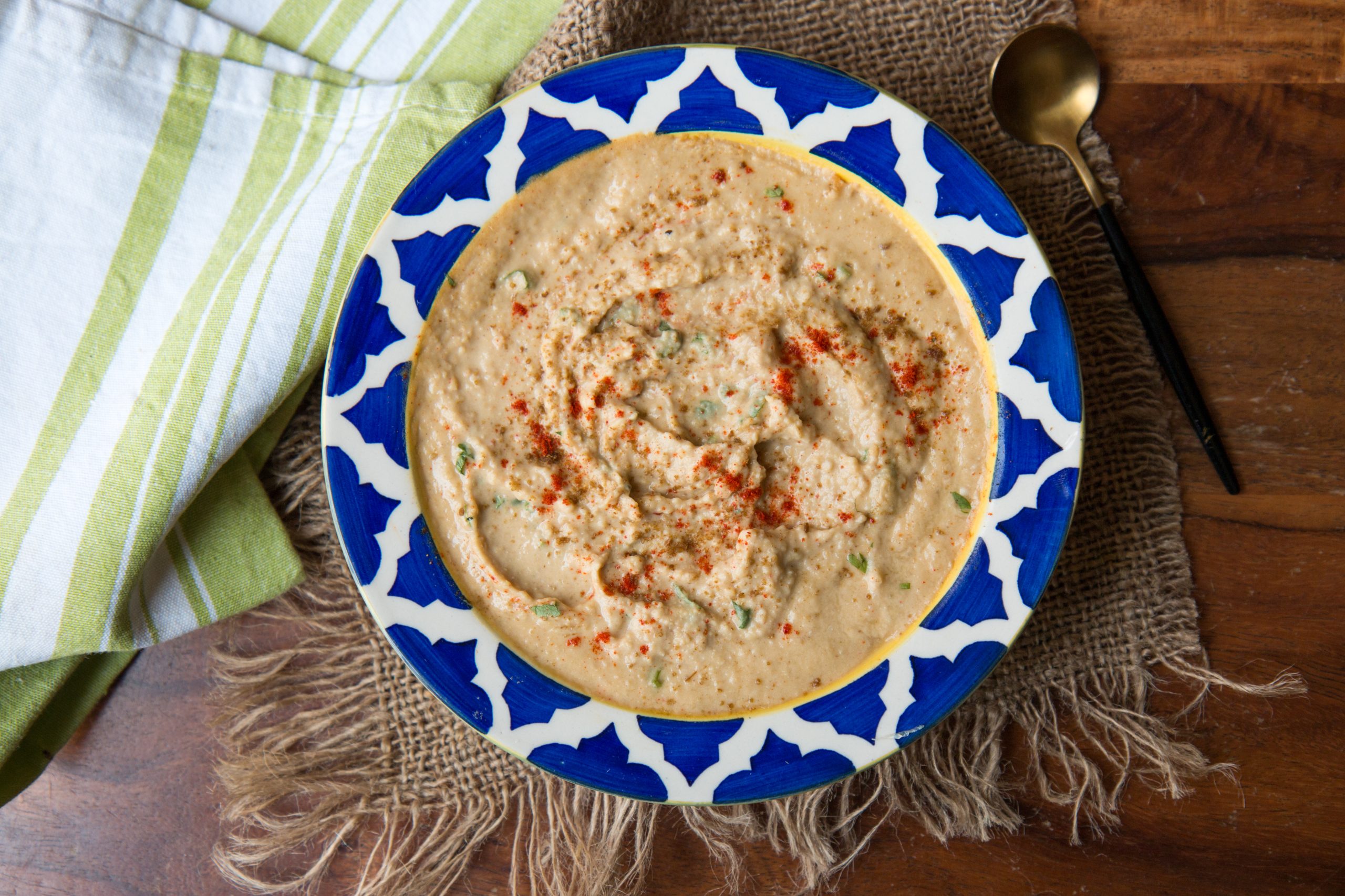 Classic Homemade Hummus Recipe With Lemon And Coriander