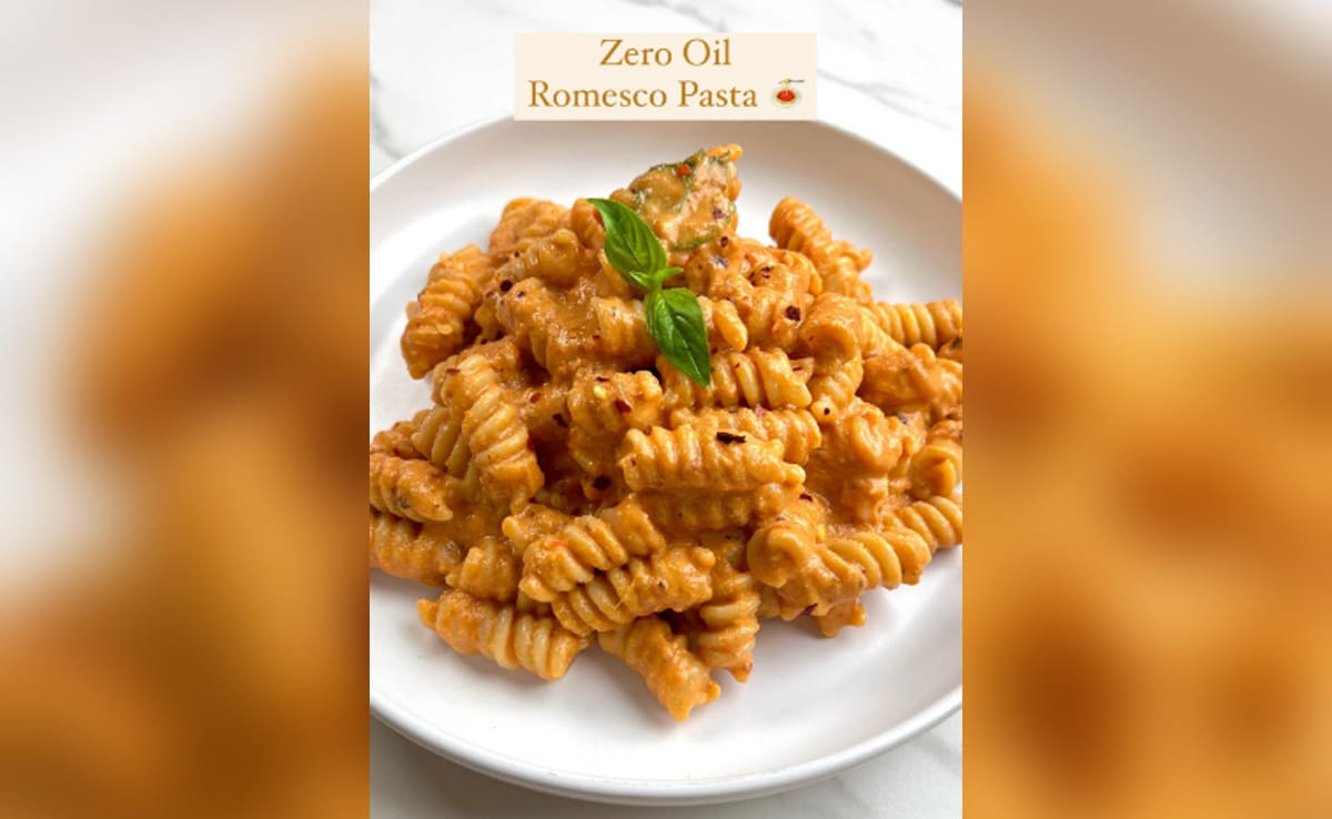 Healthy Pasta Recipe: This Zero-Oil Romesco Pasta Will Make Your Binge-Eating Sessions Guilt-Free