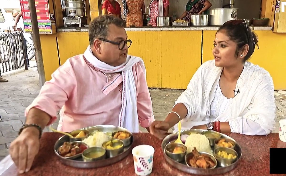 Saayoni Ghosh And Kunal Vijayakar Enjoyed Authentic Bengali Food While Talking About Politics In Kolkata's Jadavpur