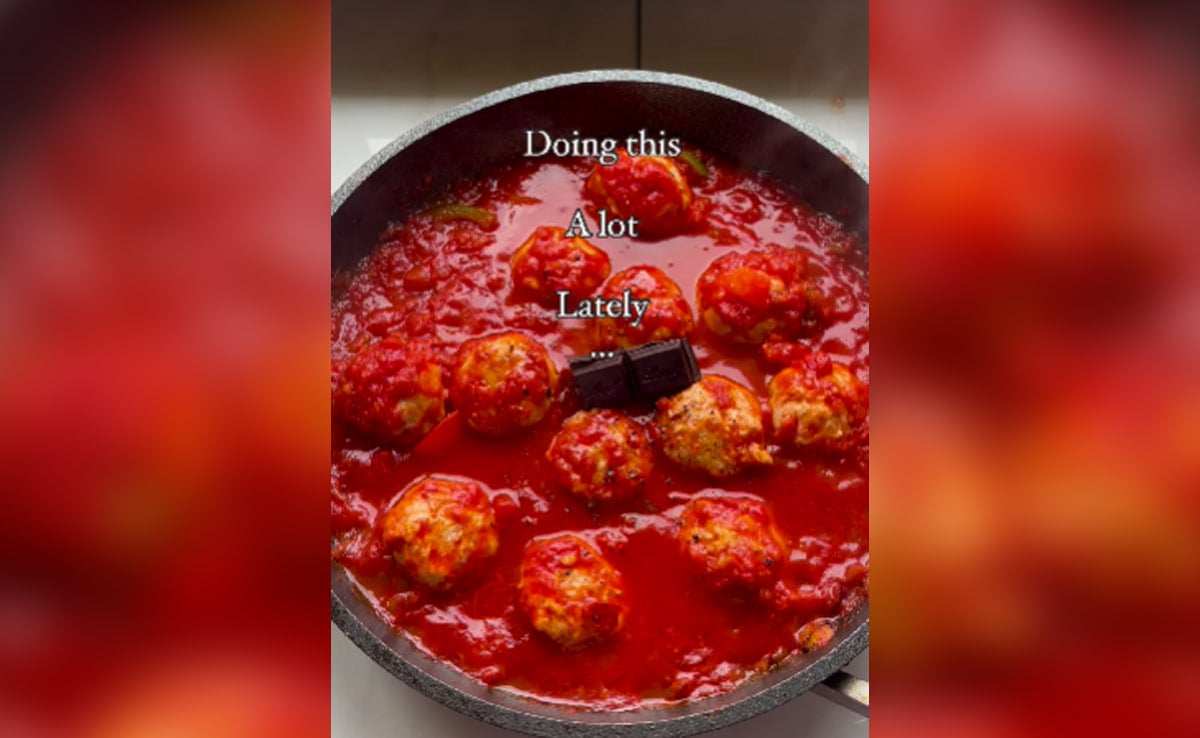 Watch: Woman Adds Dark Chocolate To Tomato Sauce, Leaves Internet Divided