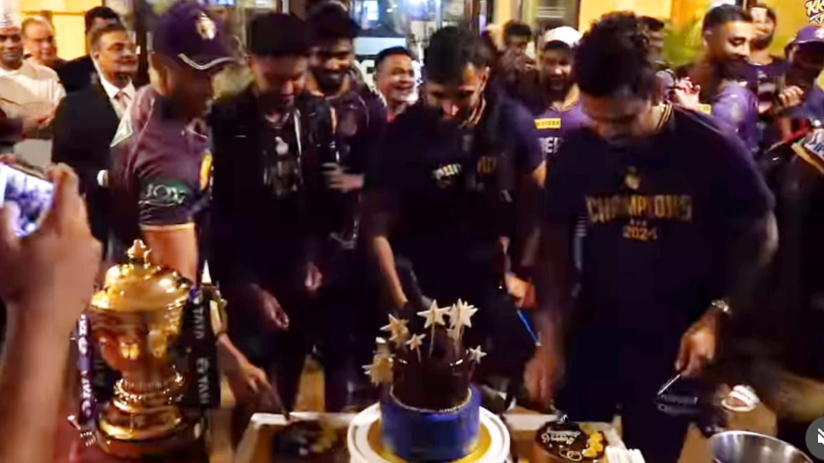 You Can't Ignore The Tiered Cake Of IPL 2024 Winners Kolkata Knight Riders Grand Party